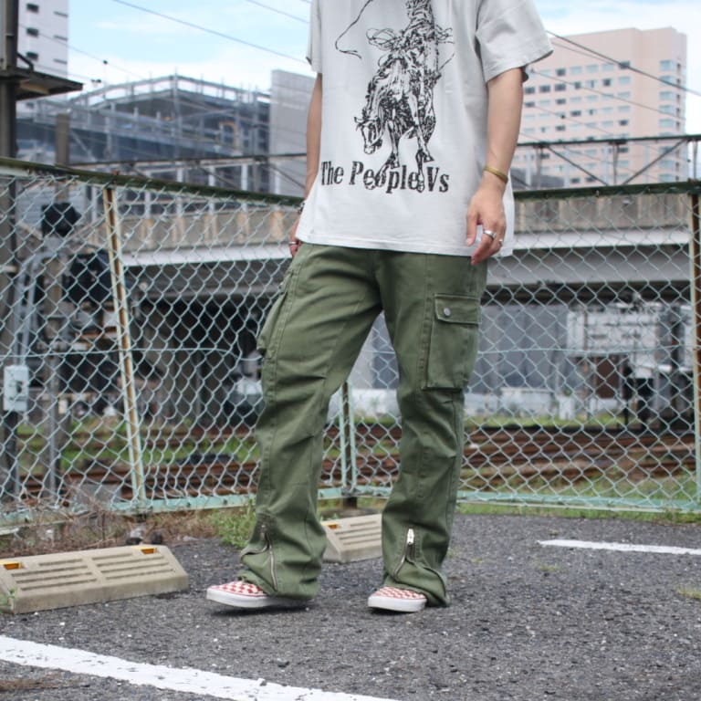 mnml-frontzip-flare-cargo