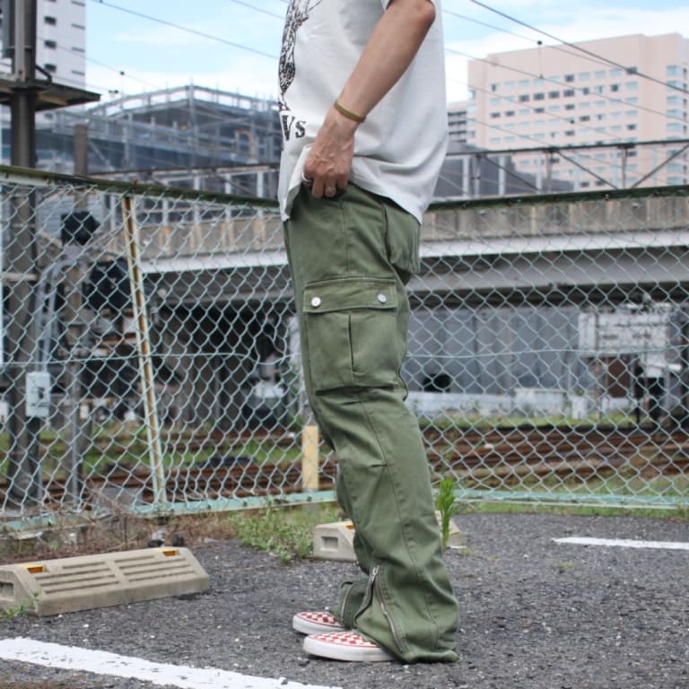 mnml-frontzip-flare-cargo