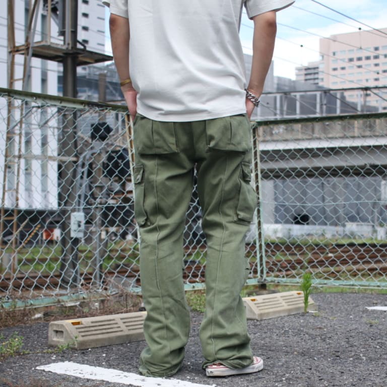 mnml-frontzip-flare-cargo